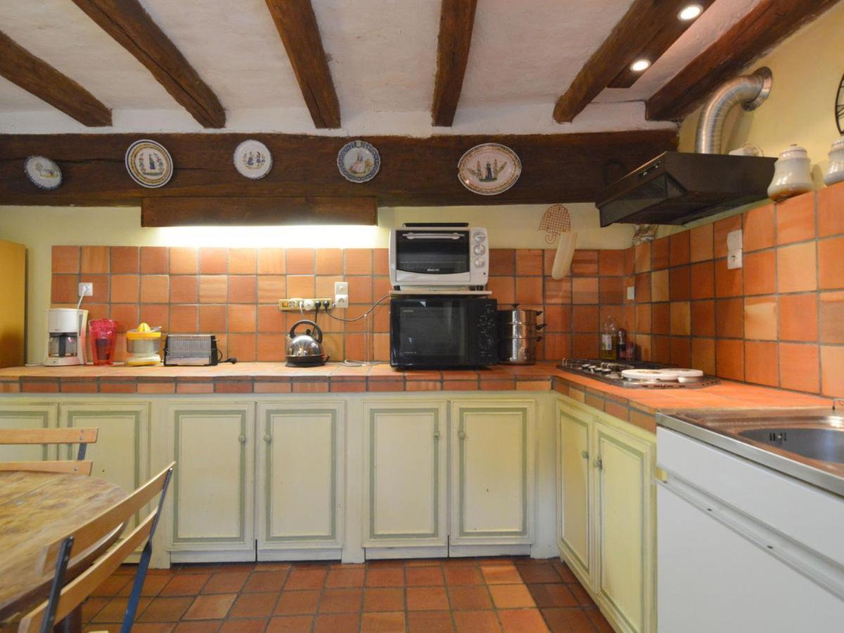 Magnificent Holiday Home With Pool Saint-Paul-du-Bois 객실 사진
